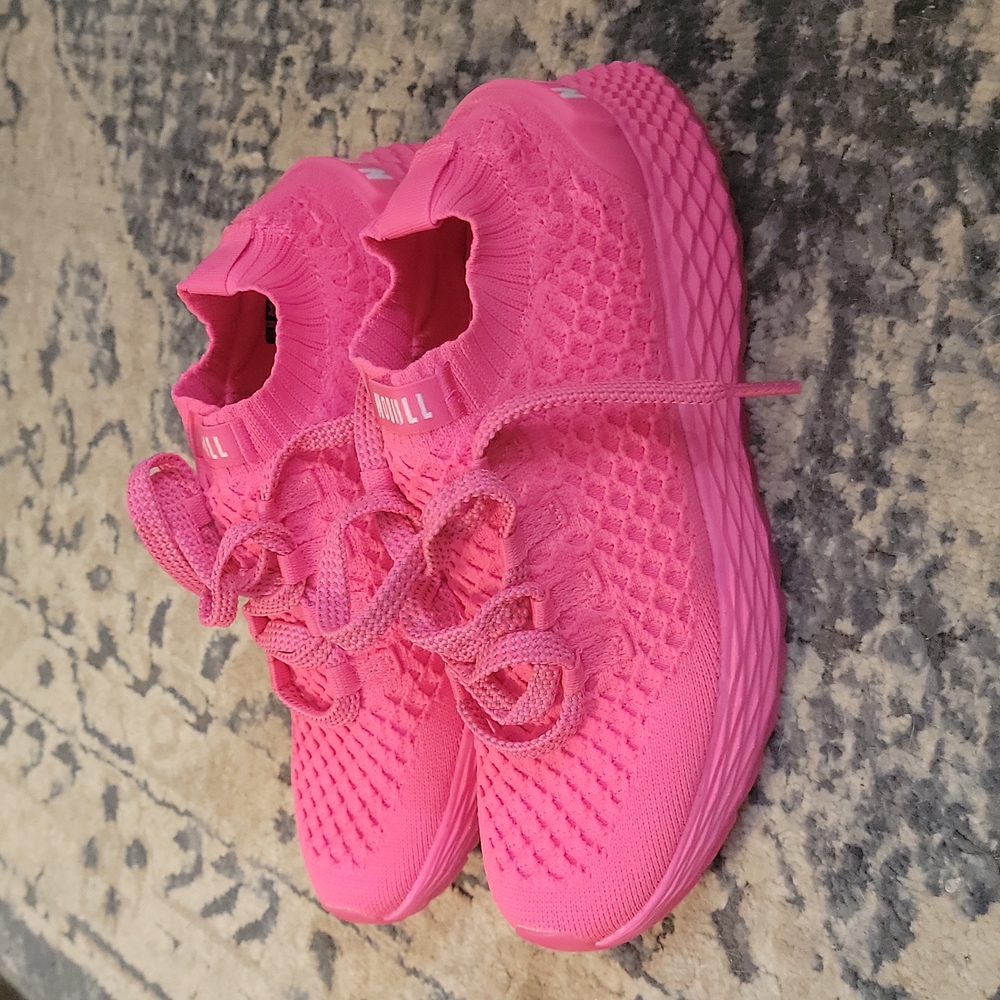 No Bull flyknit trainers